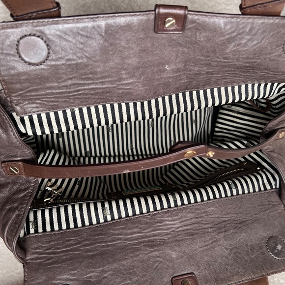 L.A.M.B. XL Classic (by Gwen Stefani), Leather Handbag in Chocolate Brown, EUC - Picture 6 of 14